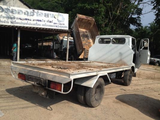 รถบรรทุก 6 ล้อ