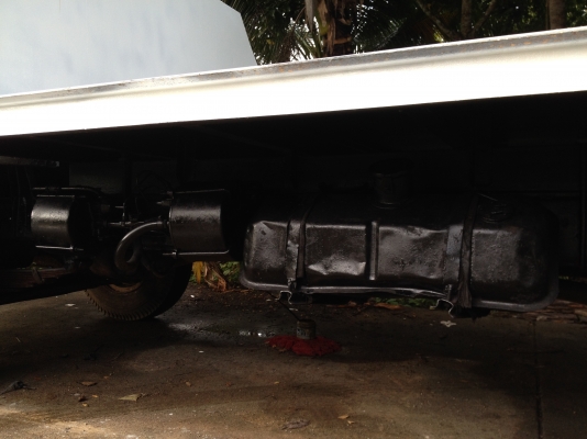 รถบรรทุก 6 ล้อ