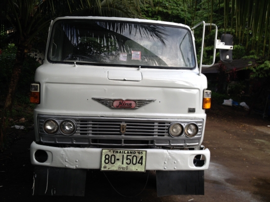 รถบรรทุก 6 ล้อ