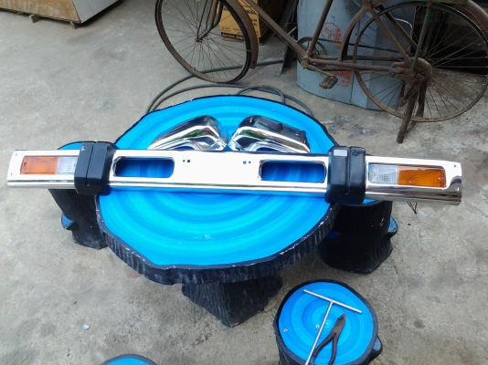 JOECLASSIC..ขายกันชนหน้าดัสสัน720ชุบโครเมี่ยมยกชุดของใหม่เก่าเก็บพร้อมหงอนกันชนหน้า+ไฟหรี่พร้อมเบ้าในกันชน..3500พร้อมส่ง..