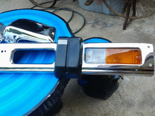 JOECLASSIC..ขายกันชนหน้าดัสสัน720ชุบโครเมี่ยมยกชุดของใหม่เก่าเก็บพร้อมหงอนกันชนหน้า+ไฟหรี่พร้อมเบ้าในกันชน..3500พร้อมส่ง..