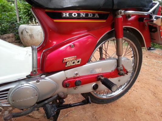 ขาย honda c900 สภาพสวย  เพียง 9500บาท เดิมๆ ทะเบียนเต็ม พร้อมโอน
