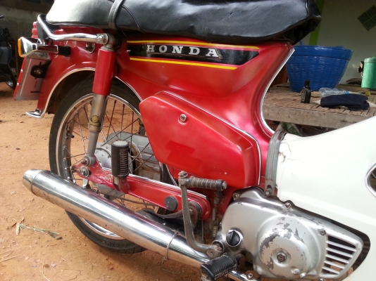 ขาย honda c900 สภาพสวย  เพียง 9500บาท เดิมๆ ทะเบียนเต็ม พร้อมโอน
