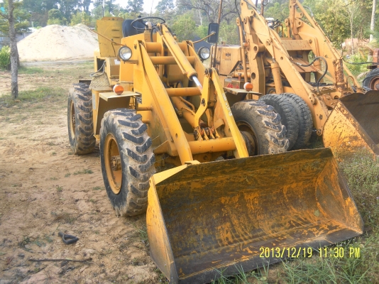 รถตักฟูรูกาว่าFL60-1สภาพดีราคาถูกพร้อมใช้ยังไม่ใช้ในประเทศไทยสนใจโทร0816426706