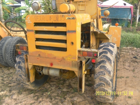 รถตักฟูรูกาว่าFL60-1สภาพดีราคาถูกพร้อมใช้ยังไม่ใช้ในประเทศไทยสนใจโทร0816426706