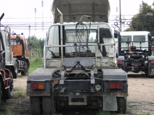 ขายหัวลากมิตรซูบิชิฟูโซ่  สีขาว