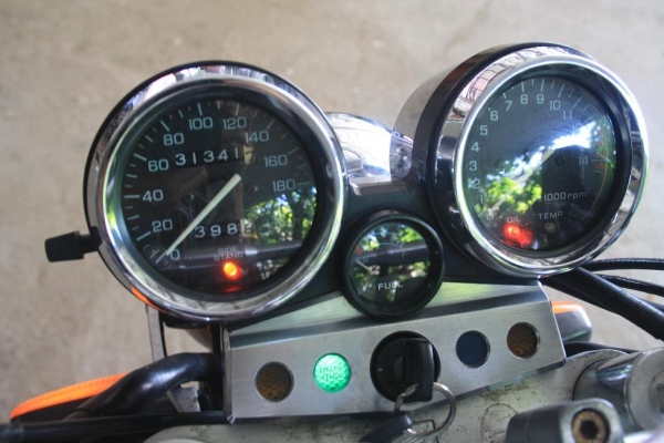 ขาย CB 400 ปี 95 สรรพสามิตแท้ ท่อซ๊อตกัน 67000 ขาย CB 400 ปี 95 สรรพสามิตแท้ ท่อซ๊อตกัน 67000