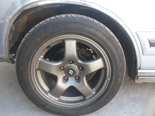 ขายล้อ  Skyline GT-R ขอบ 16 แท้เดิมสัก1ชุดครับพร้อมยาง