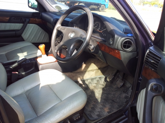 ขาย BMW 525i  ขับหลัง สวยๆๆ ถูกๆ ครับข