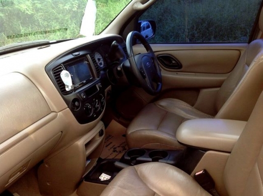 ขาย Ford Escape 3.0 cc auto 4x4 มีเล่มพร้อมโอน 279000 ขาย Ford Escape 3.0 cc auto 4x4 มีเล่มพร้อมโอน 279000