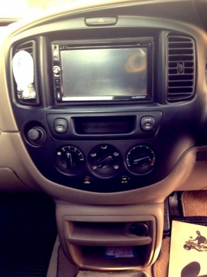 ขาย Ford Escape 3.0 cc auto 4x4 มีเล่มพร้อมโอน 279000 ขาย Ford Escape 3.0 cc auto 4x4 มีเล่มพร้อมโอน 279000