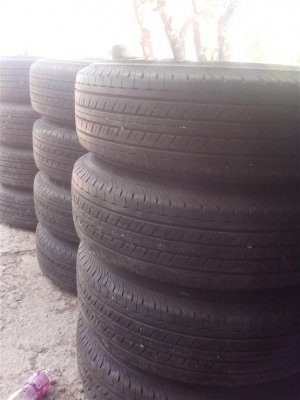 215/70/16 ปี 2013 ทั้ง 3 ชุดถอดป้ายเเดง มี 3 ชุด ครับ ขายชุดละ16,500 บาท ขายพร้อมกระทะ