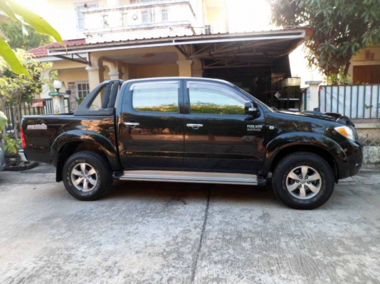 TOYOTA VIGO E 3000 cc รุ่น 4 ประตู PRERUNNER (รถบ้าน ผู้หญิงขับ ไม่เคยชน)