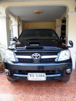 TOYOTA VIGO E 3000 cc รุ่น 4 ประตู PRERUNNER (รถบ้าน ผู้หญิงขับ ไม่เคยชน)