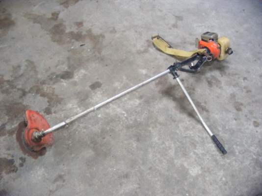 ขายเครื่องตัดหญ้าสะพายหลังและเครื่องสูบน้ำขนาดเล็ก