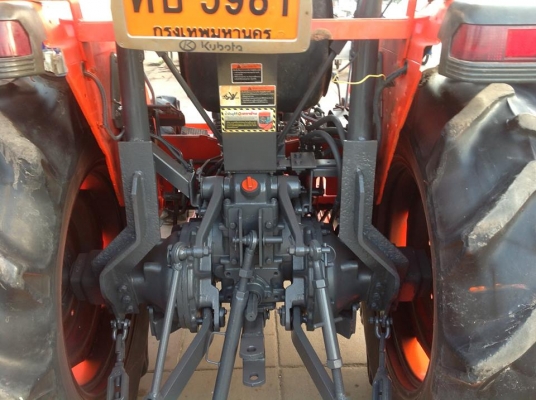 แทรกเตอร์คูโบค้า L4508  สภาพดีพร้อมใช้งาน มีผานดันหน้า เเละ ผานหลัง