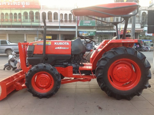 แทรกเตอร์คูโบค้า L4508  สภาพดีพร้อมใช้งาน มีผานดันหน้า เเละ ผานหลัง