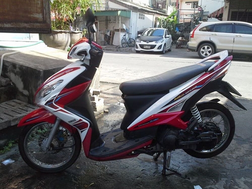 Mio 125 rr ปี 55 สีแดง ขาว รถบ้าน สวย เครื่องเดิมมาก เอกสารครบ