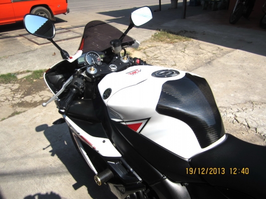 R1 ปี04 ทะเบียนพร้อมโอน(โอนนอก)ลายmoto GP ท่อไทเนียมโหดๆ