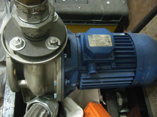 ปั๊มน้ำบูสเตอร์  EBARA รุ่น : 3M 40-160/4.0 5.5kv 2ตัว