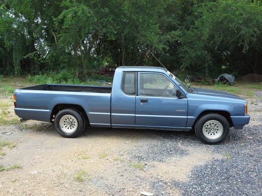 MITSUBISHI L200 AREROBODY  ปี92