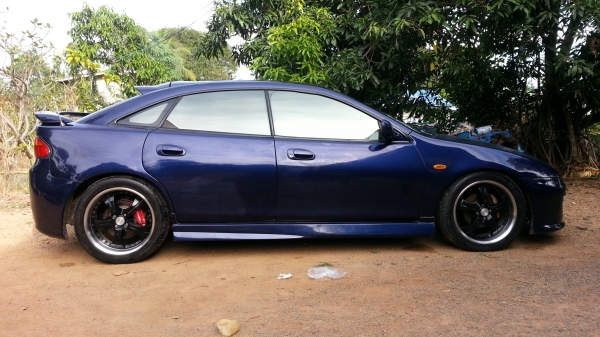 ขายรถมาสด้า 323  5ประตู