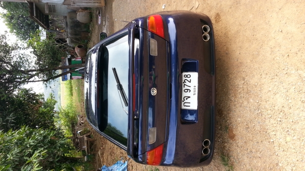 ขายรถมาสด้า 323  5ประตู