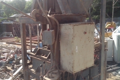 เครื่องอัดอิฐบล็อก (บ็อกประสาน) แบบ2ก้อน สภาพพร้อมใช้งานครับสภาพเดิมๆครับราคานี้คุ้มครับสวยๆ