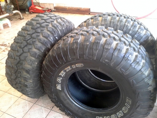 ยางmaxxis 33`` 12.50 R15 สภาพสวย ยางmaxxis 33`` 12.50 R15 สภาพสวย