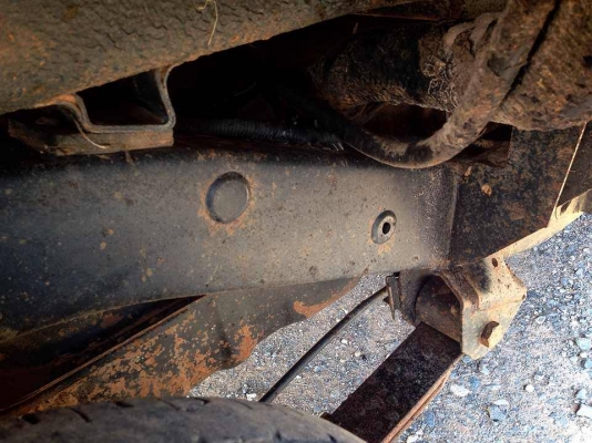 ***ขายแล้วครับขอบคุณ Truck2hand ขายตัดก่อนทำสี ISUZUSPARKEX 2.5เทอโบดราก้อน ปี40/97 เครื่องเดิมเกียร์เดิม เครื่องดี แรงดี ช่วงล่างคัสซีดีเดิมๆ มีตามดบ้าง ไม่ปะไม่ดาม กระบะไม่ผุ มีพื้นปูกระบะ หน้า-หลังเดิมไม่เคยชนหนัก สีสันบางเดิม ไม่สวยมีกระเทาะบ้าง ภายใน