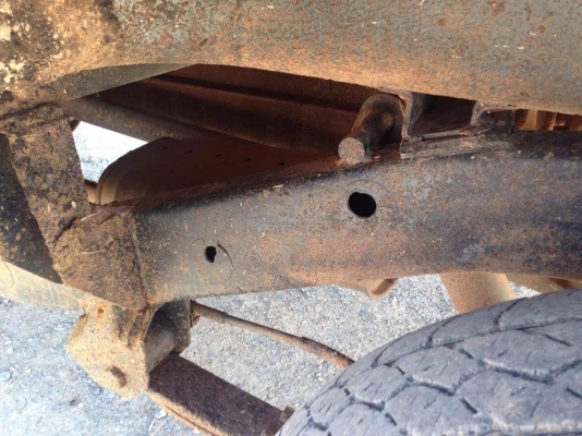 ***ขายแล้วครับขอบคุณ Truck2hand ขายตัดก่อนทำสี ISUZUSPARKEX 2.5เทอโบดราก้อน ปี40/97 เครื่องเดิมเกียร์เดิม เครื่องดี แรงดี ช่วงล่างคัสซีดีเดิมๆ มีตามดบ้าง ไม่ปะไม่ดาม กระบะไม่ผุ มีพื้นปูกระบะ หน้า-หลังเดิมไม่เคยชนหนัก สีสันบางเดิม ไม่สวยมีกระเทาะบ้าง ภายใน