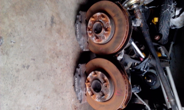 ดุมพร้อมจานดิสเบรคอะเรดโต๊