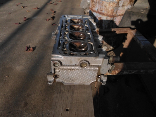 ขายฝาสูบเบ็นซ มือสอง w 124