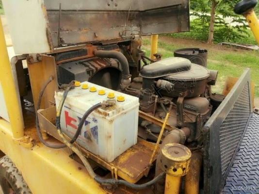 รถตักล้อยาง ยี่ห้อ KOMATSU รุ่น SD15 รถตักล้อยาง ยี่ห้อ KOMATSU รุ่น SD15