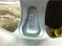 ขายล้อแม็กเดิม benz slk200 w171 17นิ้ว พร้อมยางปี12 สภาพสวยๆ