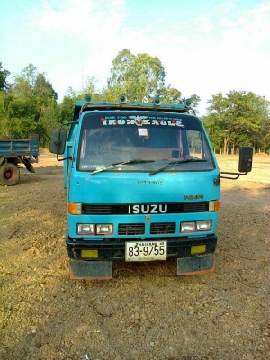 ขาย ISUZU NKR เครื่องดีแคชซีสวย