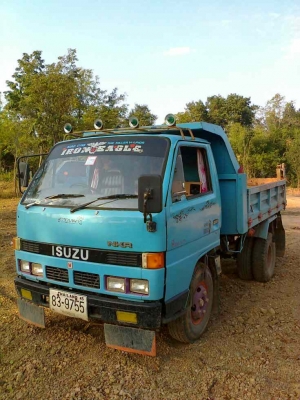 ขาย ISUZU NKR เครื่องดีแคชซีสวย