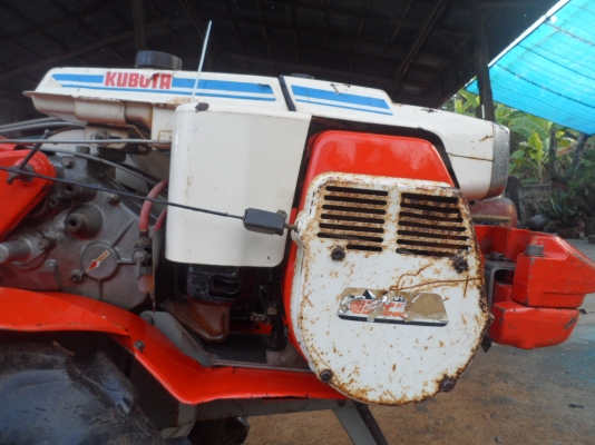 รถพรวนดินเดินตาม KUBOTA T702
