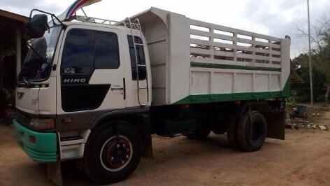 รถฮีโน่ 6 ล้อดั้ม 195 แรงม้า ปี 38 สนใจติดต่อ 081 - 6079515 รถฮีโน่ 6 ล้อดั้ม 195 แรงม้า ปี 38 สนใจติดต่อ 081 - 6079515