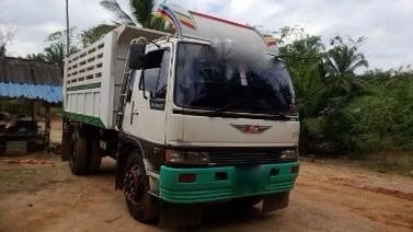 รถฮีโน่ 6 ล้อดั้ม 195 แรงม้า  ปี 38  สนใจติดต่อ 081 - 6079515