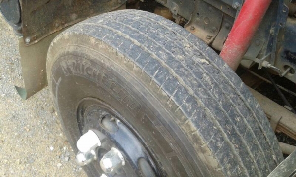 รถอีซูซุ 6 ล้อดั้ม 115 แรงม้า ปี 38. สนใจติดต่อ 081 - 6079515 รถอีซูซุ 6 ล้อดั้ม 115 แรงม้า ปี 38. สนใจติดต่อ 081 - 6079515