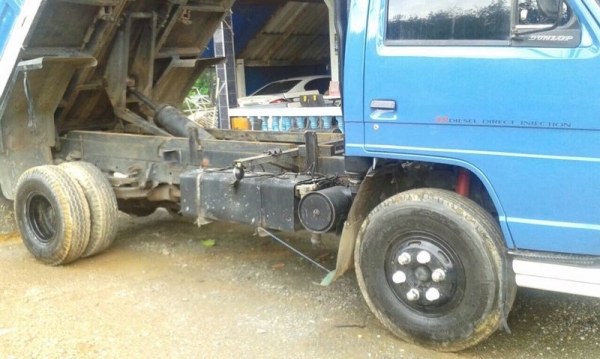 รถอีซูซุ 6 ล้อดั้ม 115 แรงม้า ปี 38. สนใจติดต่อ 081 - 6079515 รถอีซูซุ 6 ล้อดั้ม 115 แรงม้า ปี 38. สนใจติดต่อ 081 - 6079515