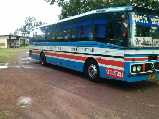 รถบัสปรับอากาศ