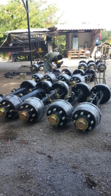 หางโรเบทใหม่3เพลาพร้อมขายมาสีเหลือง5คัน081-5667535