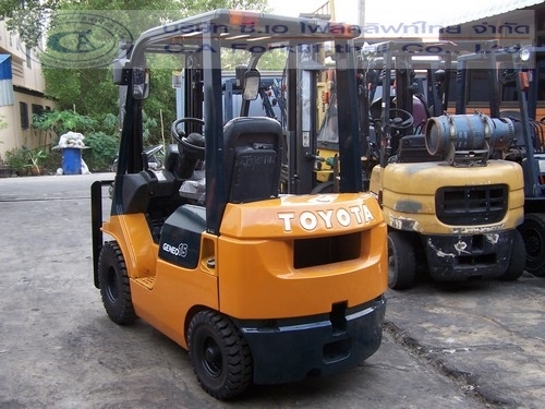 ขายรถ โฟล์คลิฟท์ TOYOTA รุ่น 7-FG15