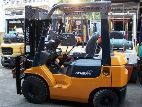 ขายรถ โฟล์คลิฟท์ TOYOTA รุ่น 7-FG15