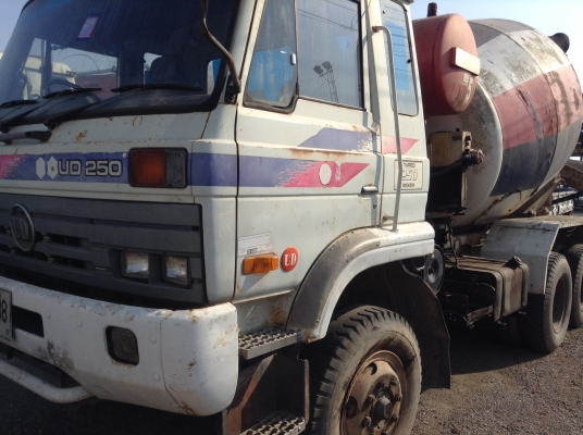 ขายรถโม่ud431โม่ตรง7คิว