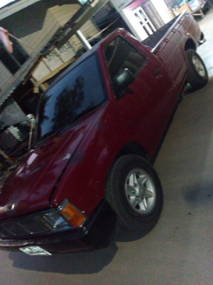 ขายรถกระบะหัวเดียวช่วงยาวเครื่องดี NISSAN BIG M ปี34 ราคา 97,000.-