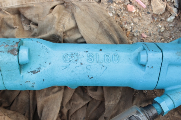 ขายหัวเจาะ แบคเกอร์ แย๊กลม 40โล ราคา 18,500 บาท ขายหัวเจาะ แบคเกอร์ แย๊กลม 40โล ราคา 18,500 บาท