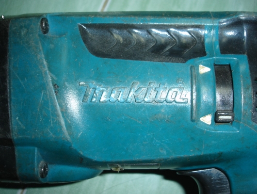 ขายสว่านโรตารี่3ระบบMAKITAรุ่นHR2611FT ระบบAVT แท้